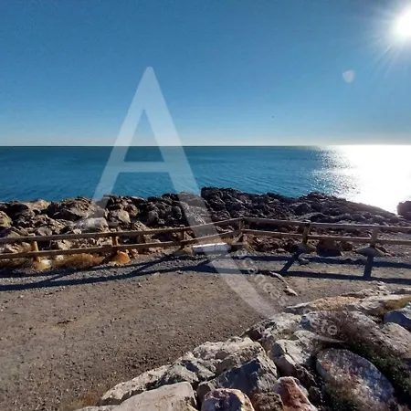 4 Pers Res 1ere Ligne Avec Piscine * Sète