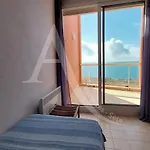 4 Pers Res 1ere Ligne Avec Piscine Sète